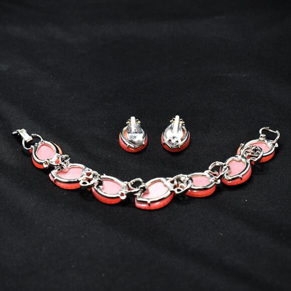 Lisner Pink Lucite Bracelet & Earrings Set Silver Tone 1950s Vintage Jewelry - Picture 10 of 10